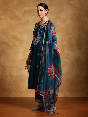 House of Pataudi Women Kurta Pant Dupatta Set