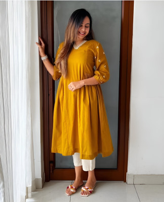 Saji Fabb Women Kurta Pant Set