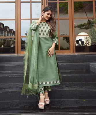 Skylee Women Kurta Pant Dupatta Set