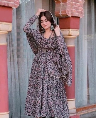 HouseOfCommon Women A-line Black Maxi/Full Length Dress