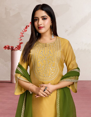 AVANSHEE Women Kurta Pant Dupatta Set