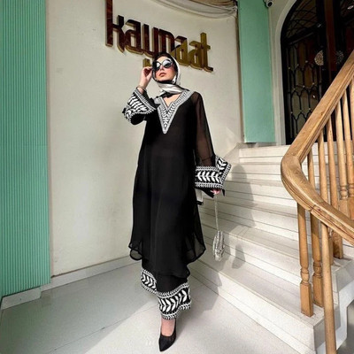 STYLELOOP Women Kurti Palazzo Dupatta Set