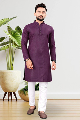 VALAKI Men Kurta Pyjama Set