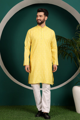 ARMAAN ETHNIC Men Kurta Pyjama Set