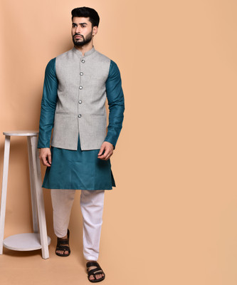 Svatantra Men Kurta Pyjama Ethnic Jacket Set