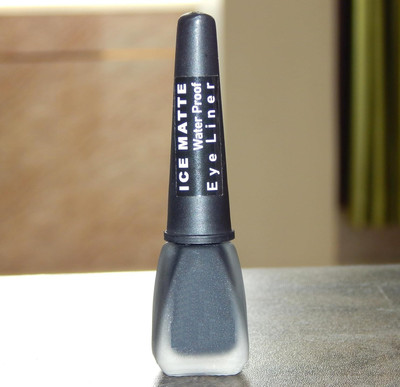 GFSU - GO FOR SOMETHING UNIQUE Waterproof Liquid Eyeliner 6 g(black)