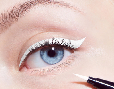 Arcanuy WHITE MATTE FINISH LOOK EYE LINER 3 g(white)