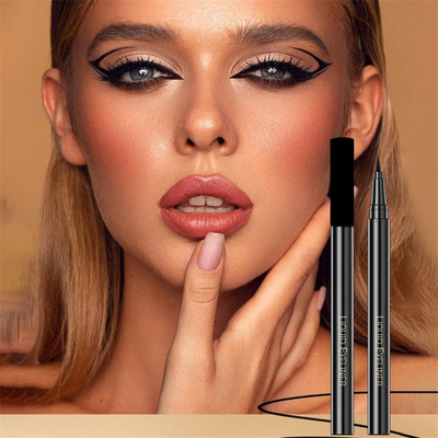 Vyomiris Ultimate Precision waterproof Smudge Proof Eyeliner(BLACK, 2.5 g)