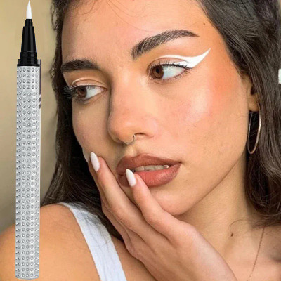 Yuency Eyeliner Matte Finish Stays upto 10hrs Smudge & Waterproof 0.35 ml(WHITE)