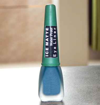 GFSU - GO FOR SOMETHING UNIQUE Best Matte Finish Eyeliner Long-Lasting, Waterproof & Easy to Apply Eyeliner 3.5 ml(green)