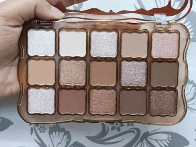 GABBU Highly Pigmented and Blendable | Multicolor | Matte and Shimmer Finish 25 g(mult color)