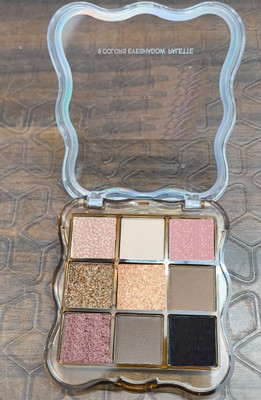 HUZURLU Ultra Pigmented Smoky Eyes Eyeshadow Palette 9 g(MULTICOLOR)