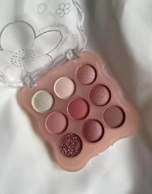 HUZURLU Matte & Shimmer Pearlescent Eyeshadow Makeup Eyeshadow Palette 13 g(MULTI)