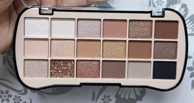 YAWI Perfect Long Lasting Matte Shimmer Eyeshadow, Highly Pigment Eye Shadow 15.5 g(Multicolor)