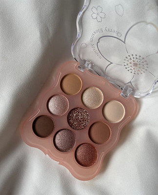 ADJD Eyeshadow Palette Long Lasting Blendable Eye Makeup Palette 13 g(MULTI COLOR)