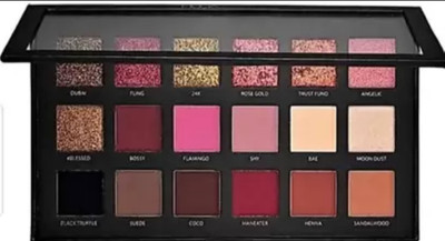 feelhigh Multi Shades 18 Color Eyeshadow Palette 54 g(MULTICOLOUR)
