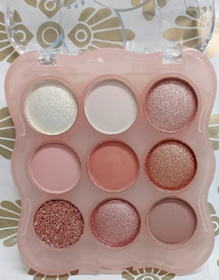 Arcanuy Ultra Pigmented Smoky Eyes Mesmereyes Eyeshadow Palette 13 g(multi color)