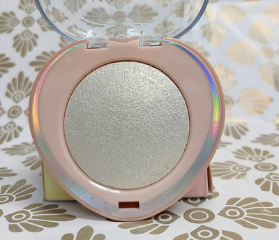 GULGLOW99 Face Highlighter Powder Palette Long Lasting Shimmer Highlight Palette Highlighter(SHINE SILVER)