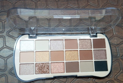 GABBU Mattes And Shimmers High Pigmented Color Palette 15.5 g(MULTICOLOR)