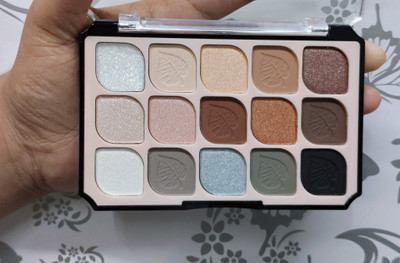 WOONGMI Eyeshadow Palette with 25 matte, glittery and shimmery shades 15 g(Multicolor)