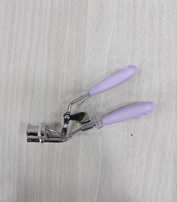 Trendy HIGH QUALITY PROFESSIONAL PACK OF 1 EYELASH CURLER