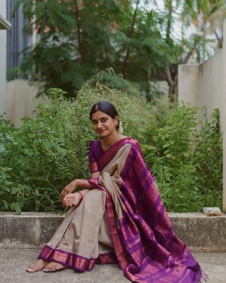 DURGA TEXTILE Printed, Self Design, Embellished, Woven, Animal Print, Blocked Printed Bollywood Cotton Linen, Jacquard Saree(Beige)