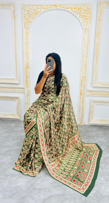 ANUVRATA Printed, Self Design, Geometric Print Assam Silk Pure Silk Saree(Green)