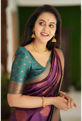 Kanjivaram Jacquard Solid Blouse Material