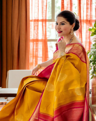 Kanjivaram Jacquard Printed Blouse Material