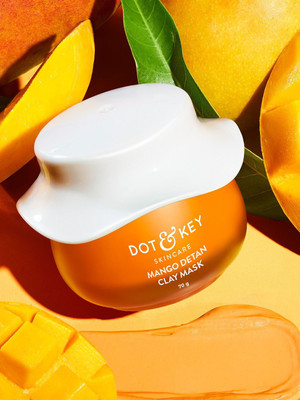 Dot & Key Mango Detan Clay Mask for New-age 'ubtan' to visibly reduce tan,Fades Dark Spots(70 g)