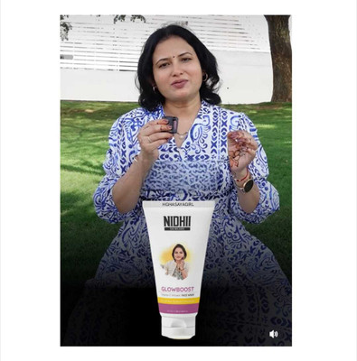 HGHASAYAGIRL NIDHI SKINCARE Glow Boost Vitamin C ss Face Wash(100 g)