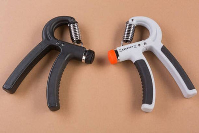 Leo Persica 2 Pc Adjustable Spring Hand Exerciser Finger Hand Grip Strengthener (Pack of 2) Hand Grip/Fitness Grip(Multicolor)
