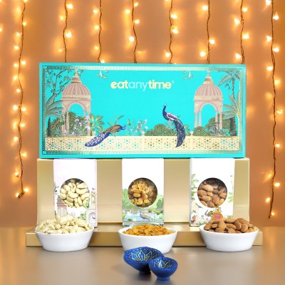 Eat Anytime Diwali Gift Cashew 100g, Almonds-100g, Raisin-100g,Diyas in Premium Diwali Box Combo(6)