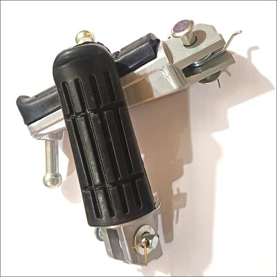 TA FOOTREST FZS-FI V3 BLK SLVR Foot Rest(Silver)