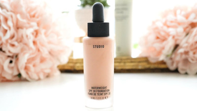 winry New Blemish Matte Finish Liquid Foundation For All Skin Type-60g Foundation(BEIGE, 60 g)