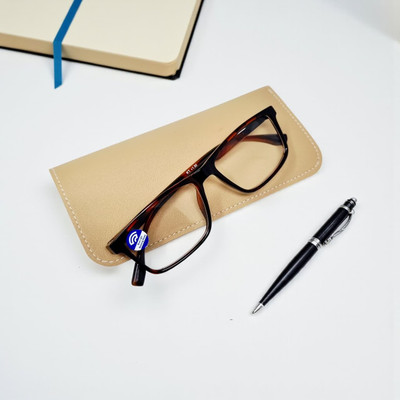 CILLIARYS Full Rim (+2.25) Rectangle Reading Glasses(52 mm)