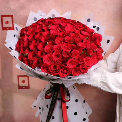 Live Flower Bouquet of 100 Red Roses Flowers Fresh Live Flower Bouquet of 100 Red Roses Flowers Rose Bouquets(100 Flowers)