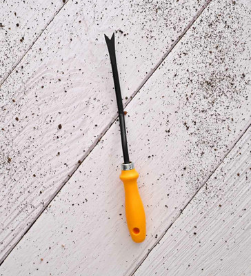 UGAOO Single Prong Weeder With PVC Handle For Indoor Outdoor and Home Gardening NUG_073 Garden Tool Kit(1 Tools)