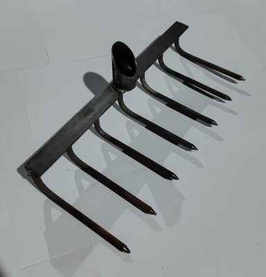 Shankra creations 7rod sariya rake Garden Tool Kit(1 Tools)