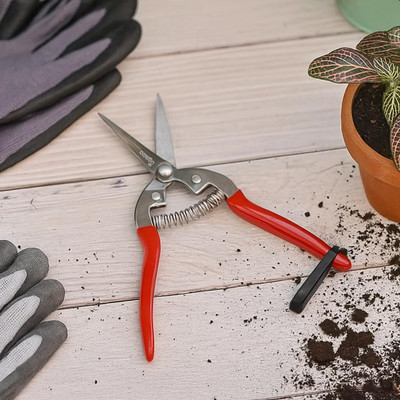 UGAOO Handy Clipper For Indoor Outdoor and Home Gardening NUG_233 Garden Tool Kit(1 Tools)