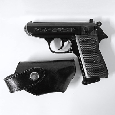 Vedara 508 Heavy Metal Pistol Shape Barrel Pull Back System & Leather Holster Gun lighter| Jet Flame | Stainless Steel Body Pocket Lighter(Black)