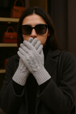 HOC Self Design Winter Women Gloves