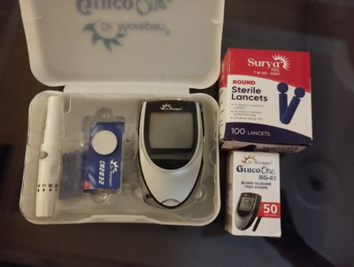 Dr. Morepen Glucometer with 50 Strips and 100 Lancets Glucometer(Grey, Black)