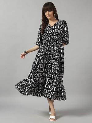 Raiyani Fashion Women Striped Ethnic Dress Kurta(Black, White)