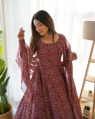 GUNHILD Anarkali Gown(Maroon, White)