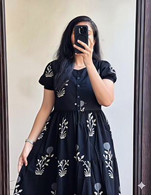 HANDSOME KING Women Gown Black Below Knee Dress