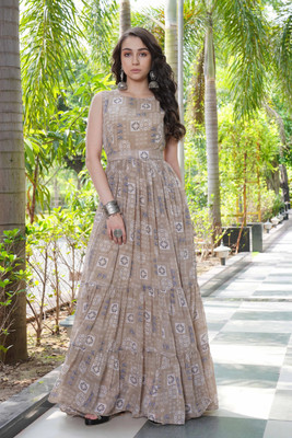 Odd by chansi Trendz Flared/A-line Gown(Beige)