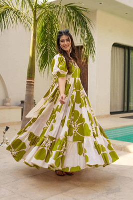MAYRA FASHION Flared/A-line Gown(Light Green)