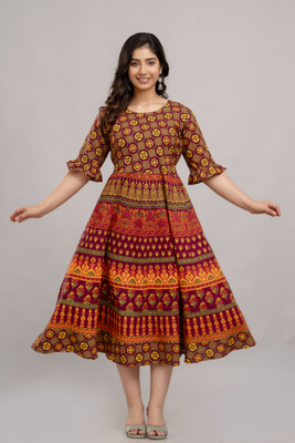 Parii Fashion Jaipur Flared/A-line Gown(Maroon)