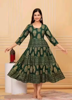 Zarurify Flared/A-line Gown(Green)